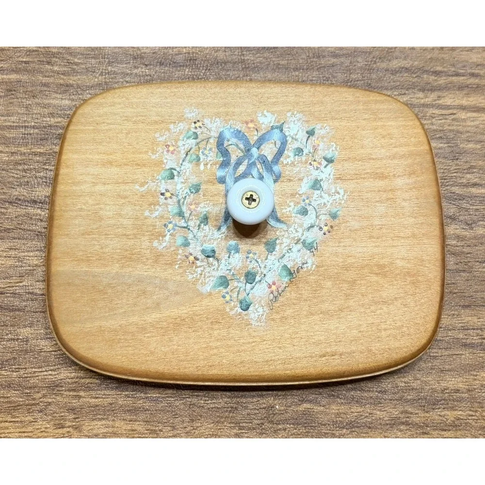 Robinwood Handcrafted Wooden Lid Hand Painted Heart Blue Bow 1994 Vintage